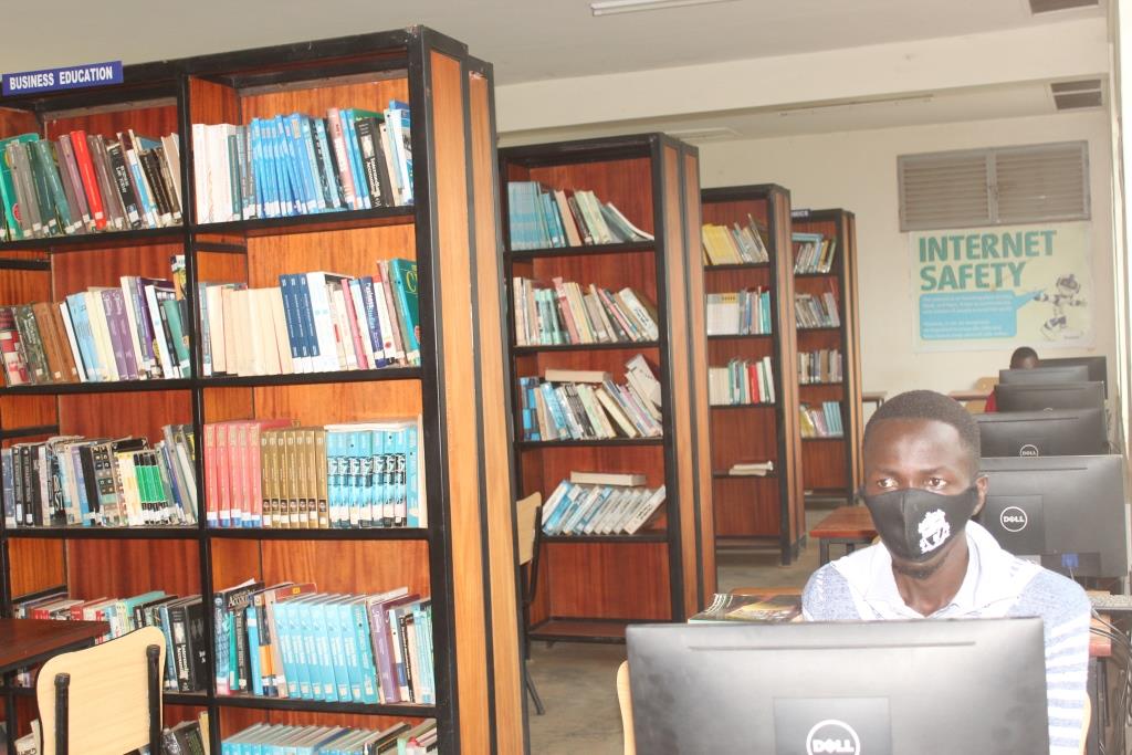 Fully Stock College Library